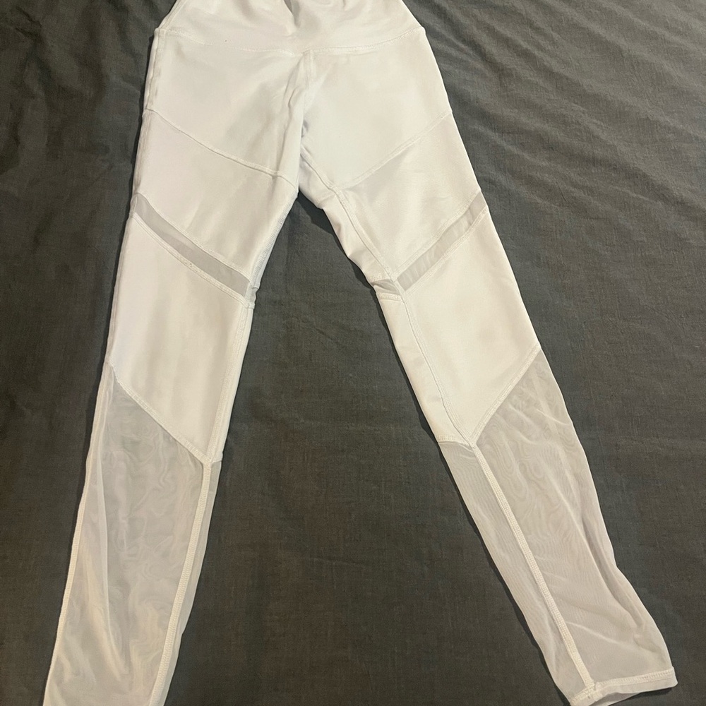 ALO Yoga White Activewear Leggings